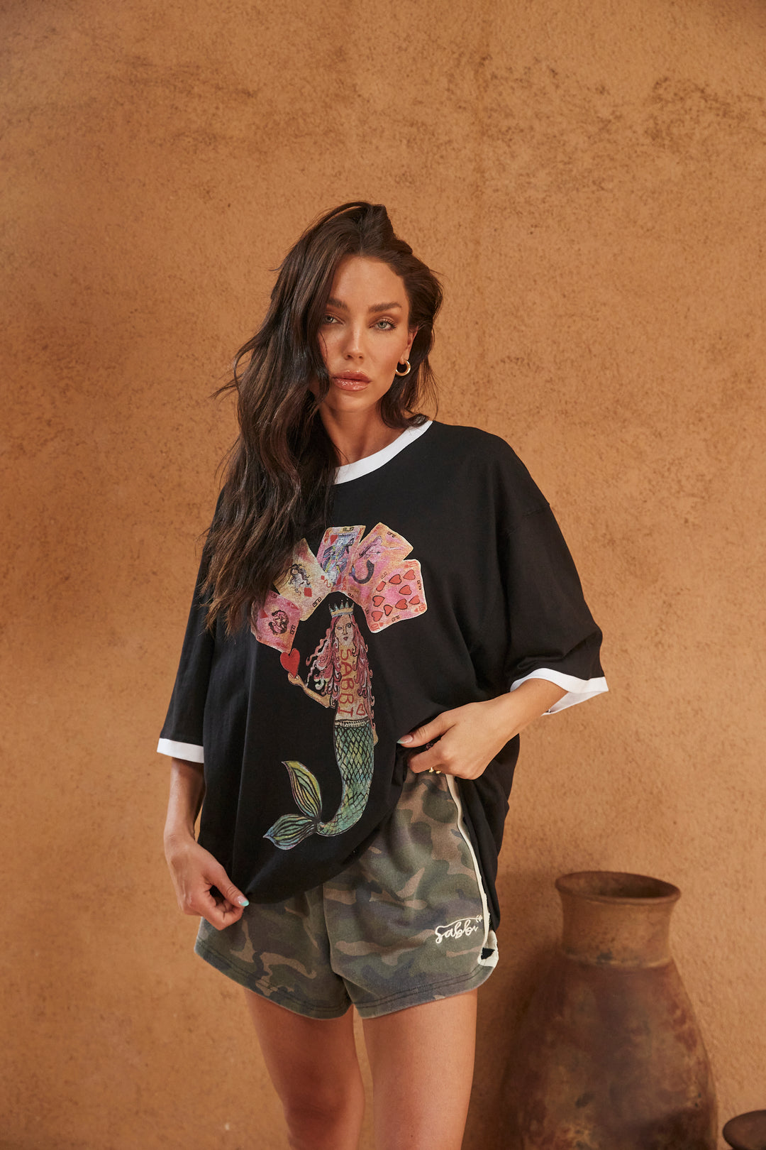 THE VERY OVERSIZED LUCKY MERMAID TEE -BLACK