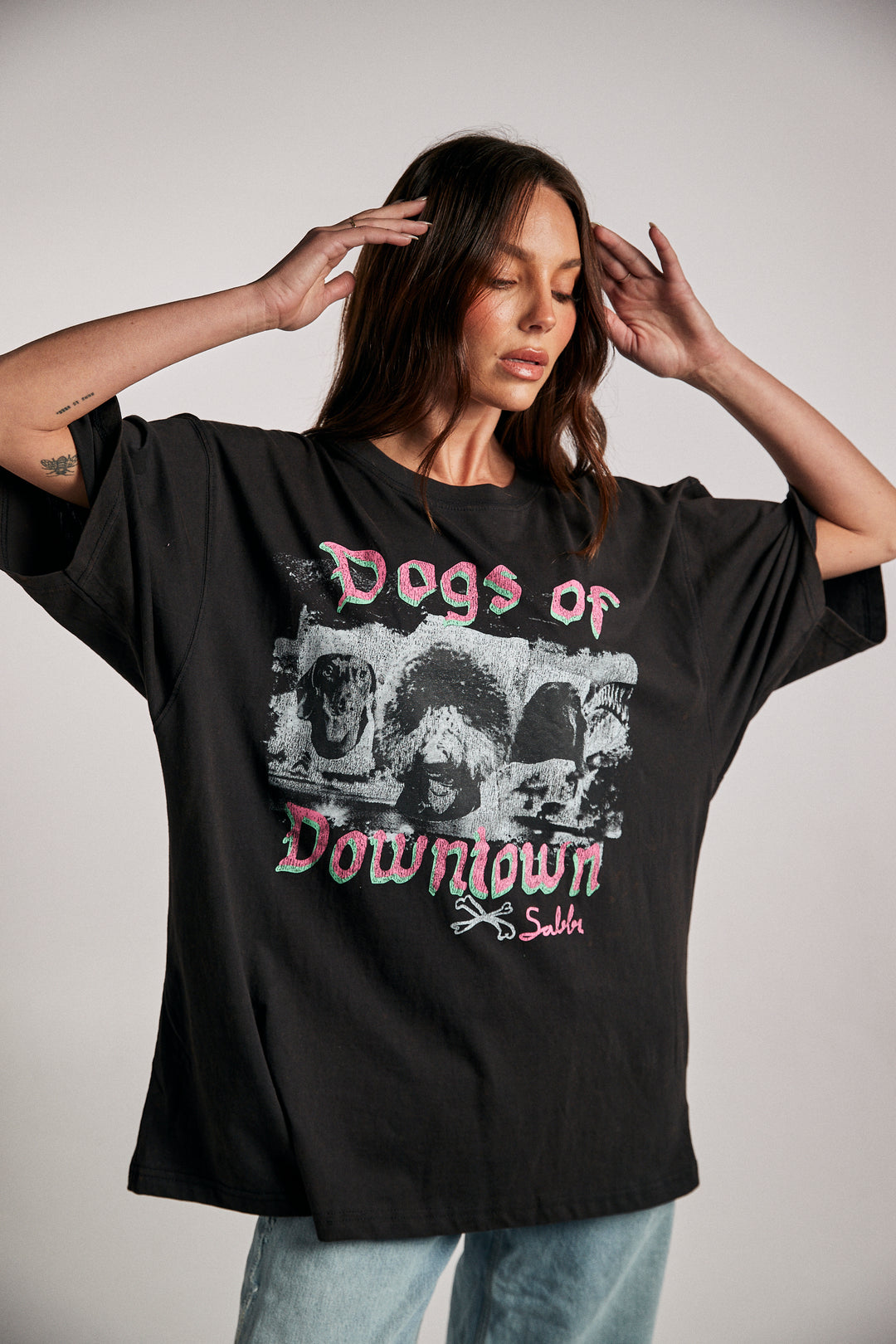 DOGS TEE - BLACK