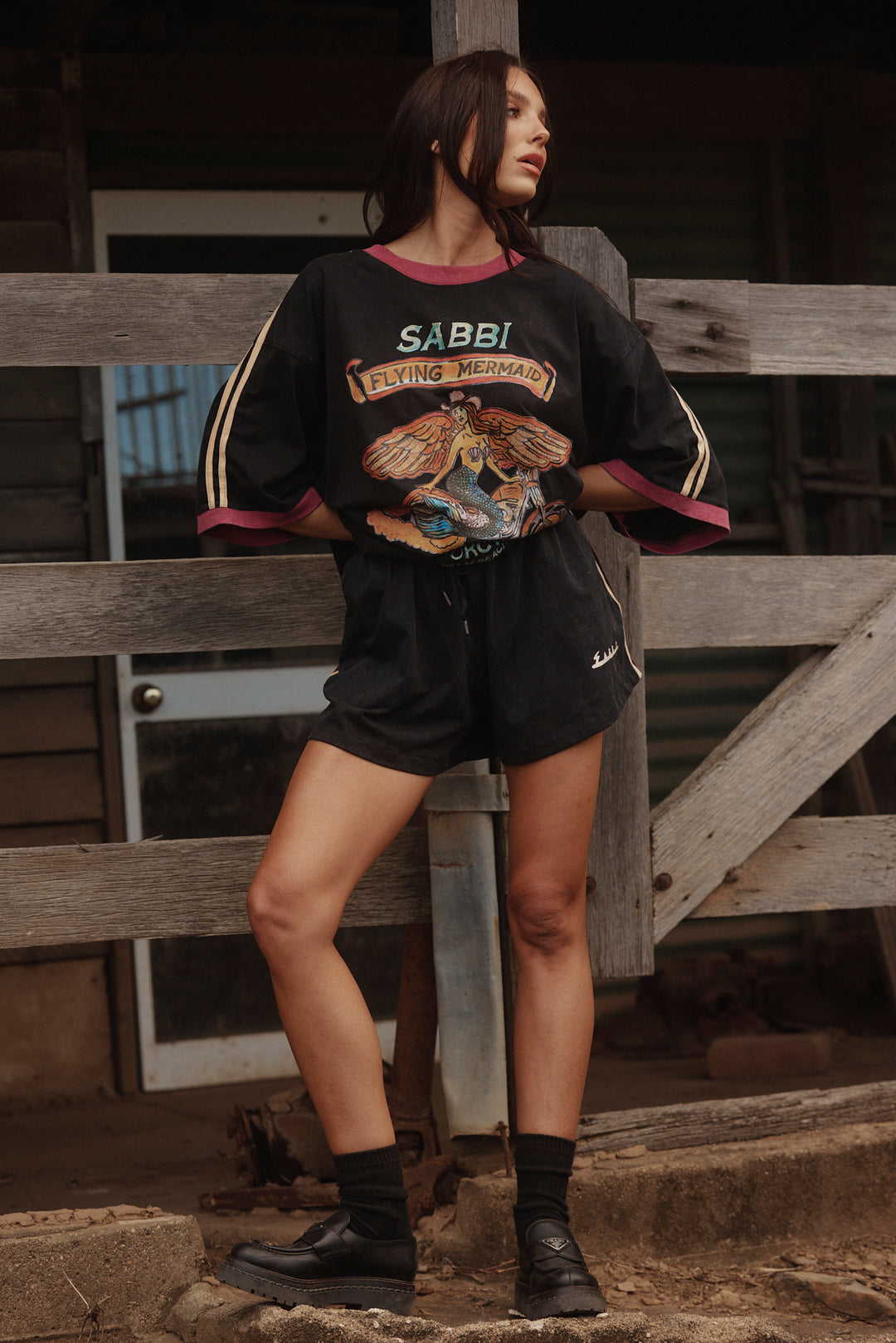 THE VERY OVERSIZED FLYING MERMAID TEE - BLACK