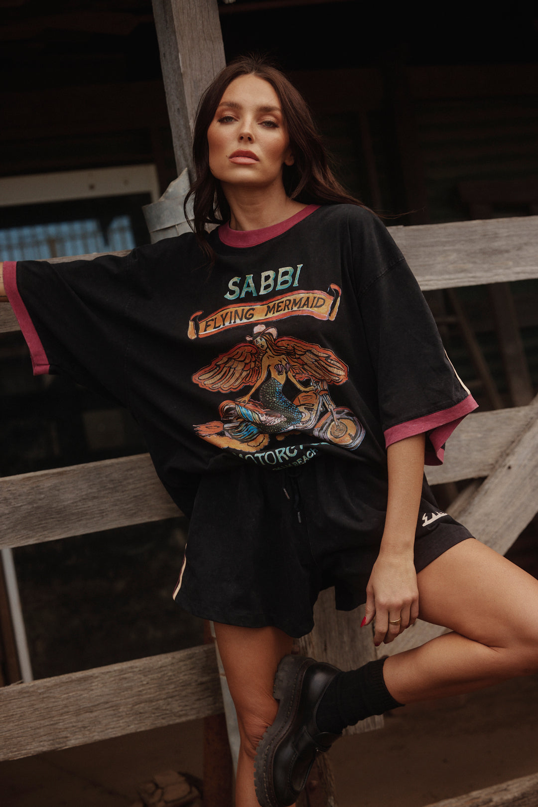 THE VERY OVERSIZED FLYING MERMAID TEE - BLACK