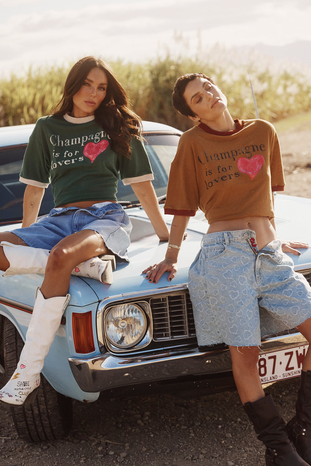 THE CHAMPAGNE IS FOR LOVERS TEE - GREEN