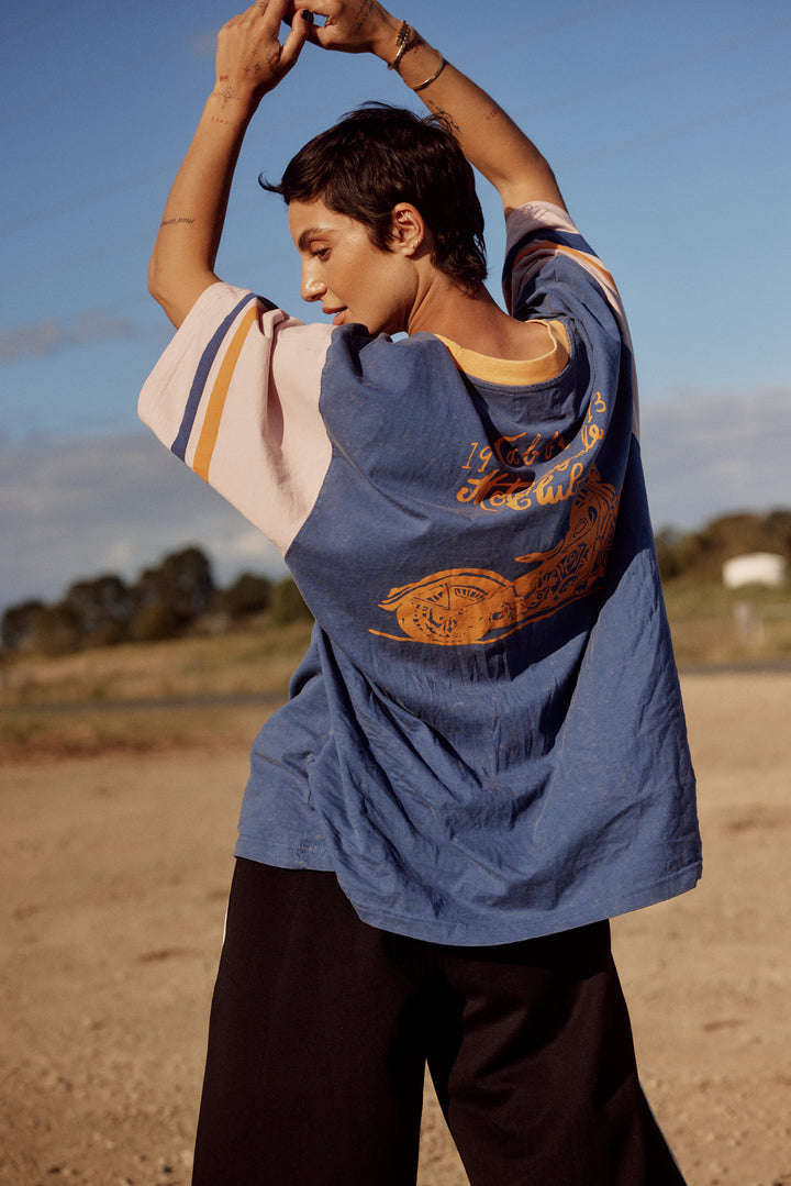THE VERY OVERSIZED ROSES + TATTOOS TEE - BLUE