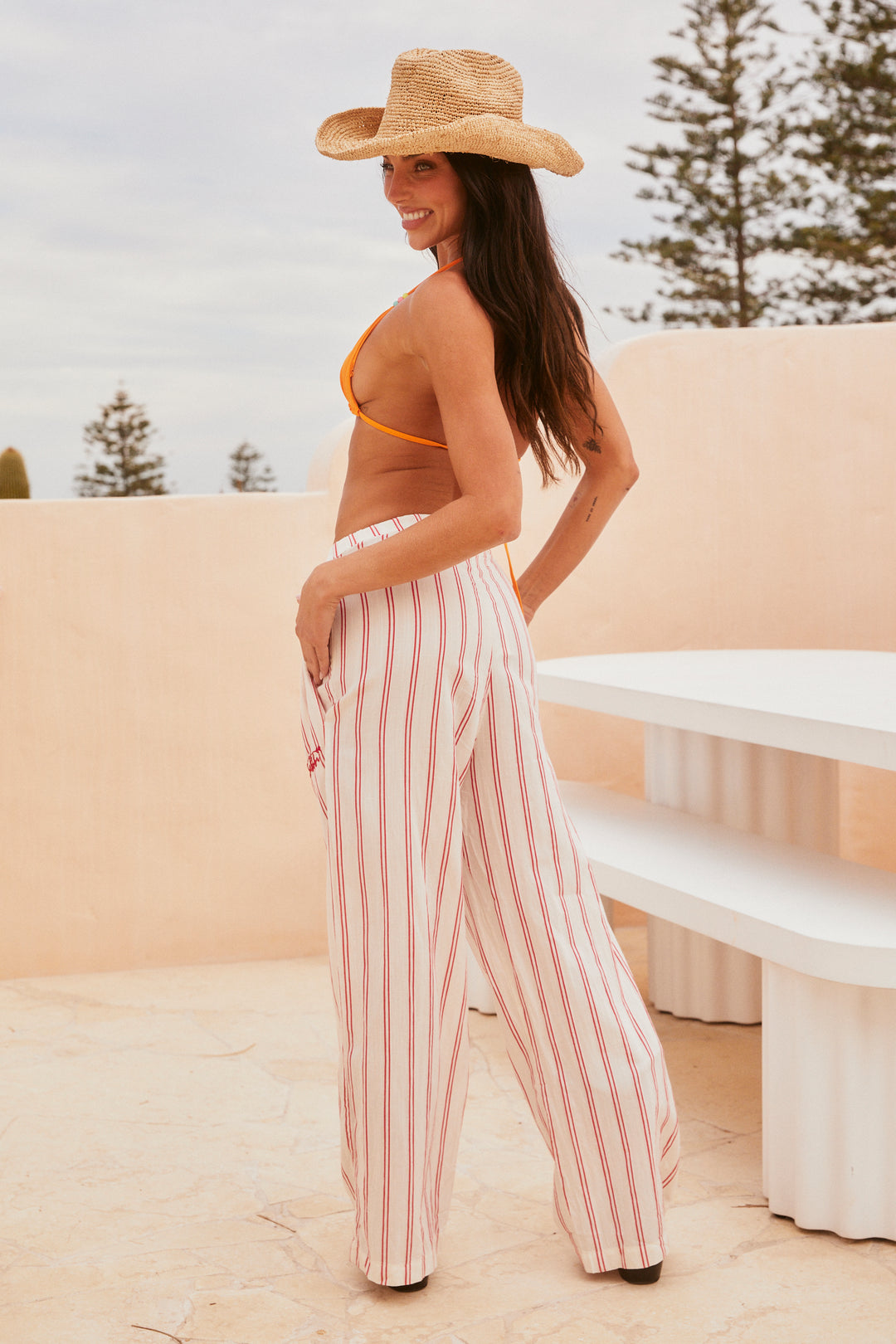 THE STRIPED BEACH PANT - WHITE RED STRIPE