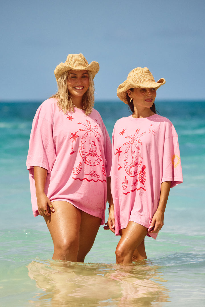 THE VERY OVERSIZED MERMAIDS ARE REAL TEE - PINK