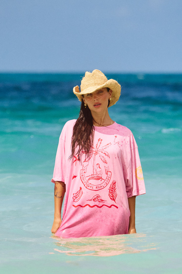 THE VERY OVERSIZED MERMAIDS ARE REAL TEE - PINK