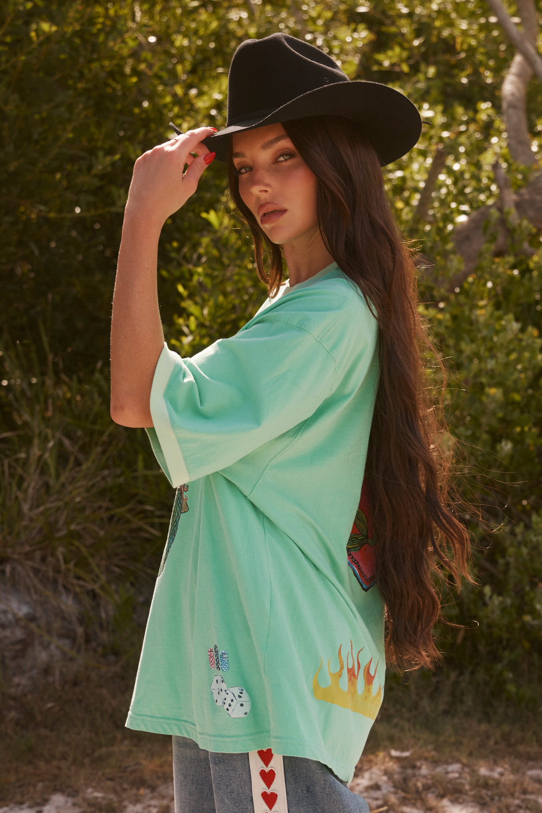 THE VERY OVERSIZED LUCKY MERMAID TEE - LIGHT GREEN