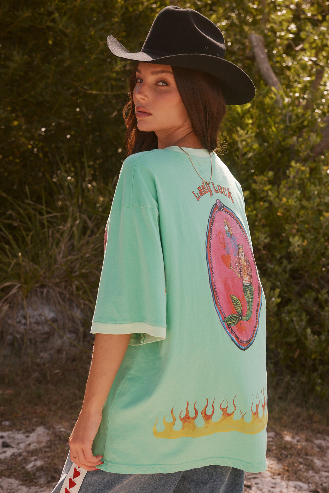 THE VERY OVERSIZED LUCKY MERMAID TEE - LIGHT GREEN