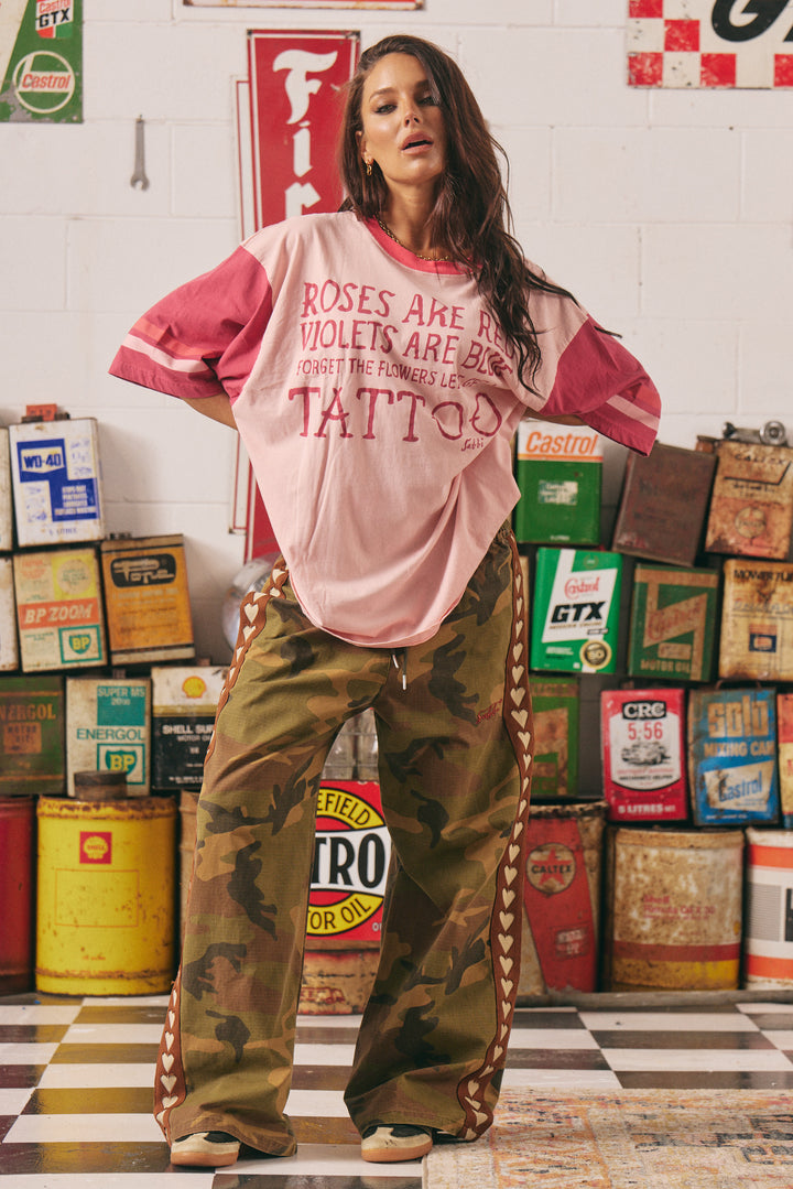 THE VERY OVERSIZED ROSES + TATTOOS TEE - PINK