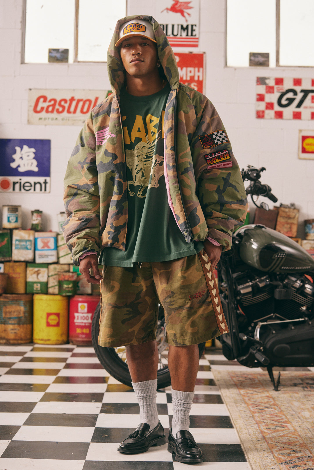 THE CANVAS RAVING HEARTS SHORTS - CAMO