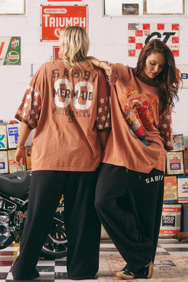 THE VERY OVERSIZED DREAM BIG BRENDA TEE - CLAY