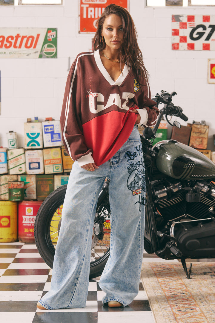 CAT V NECK CREW - RED & CHOCOLATE