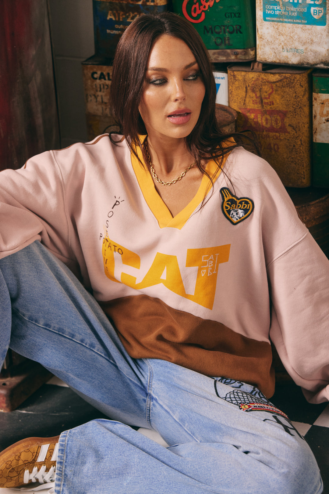 CAT V NECK CREW - PEACH & BROWN