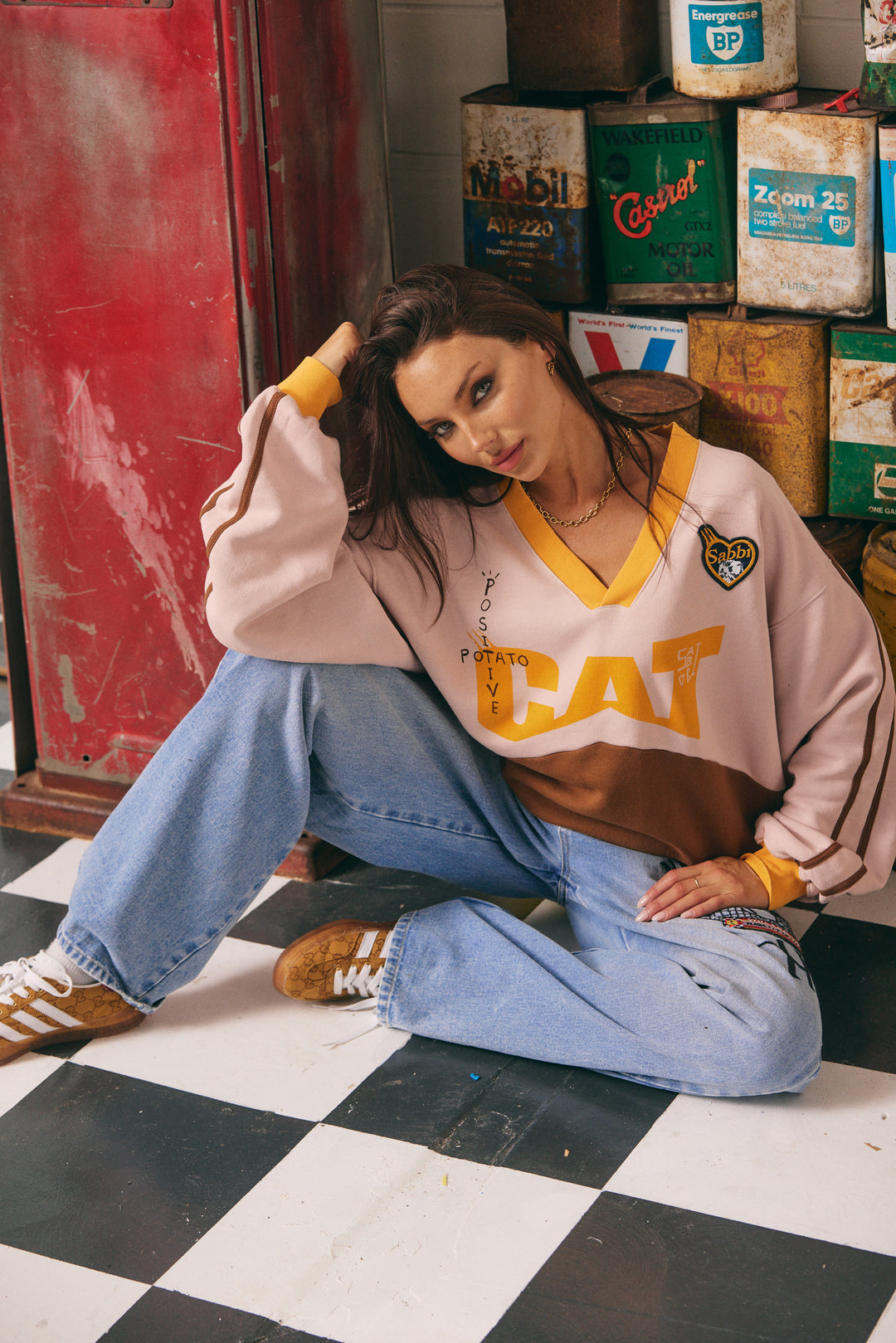 CAT V NECK CREW - PEACH & BROWN