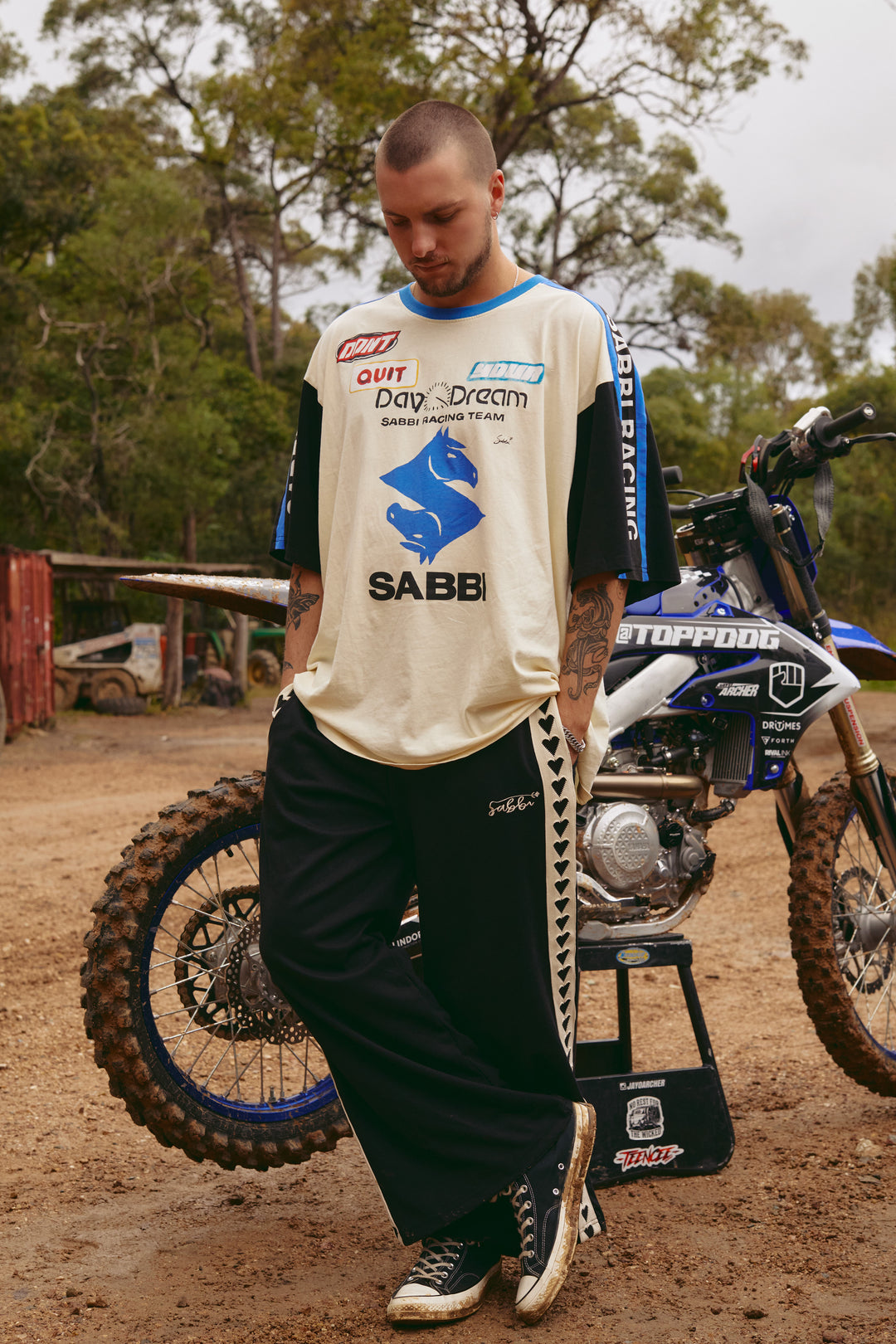 THE VERY OVERSIZED DON'T QUIT YOUR DAY DREAM TEE - CREAM