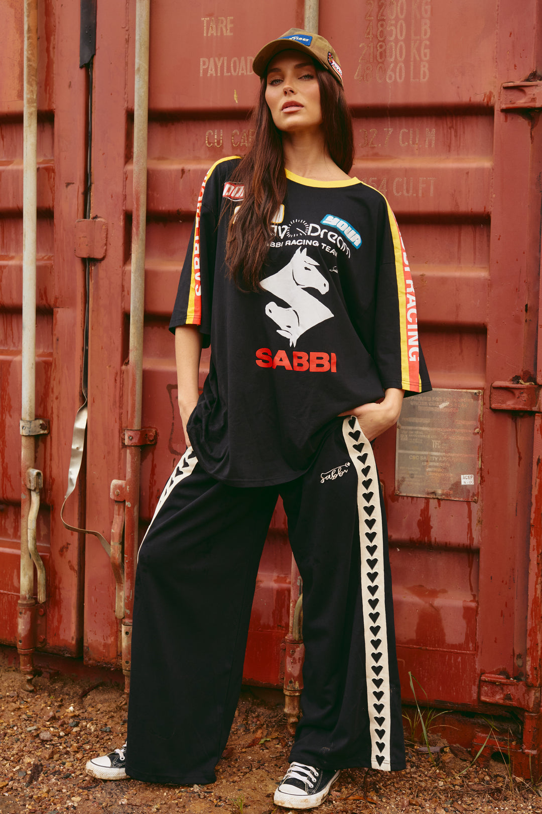 THE VERY OVERSIZED DON'T QUIT YOUR DAY DREAM TEE - BLACK