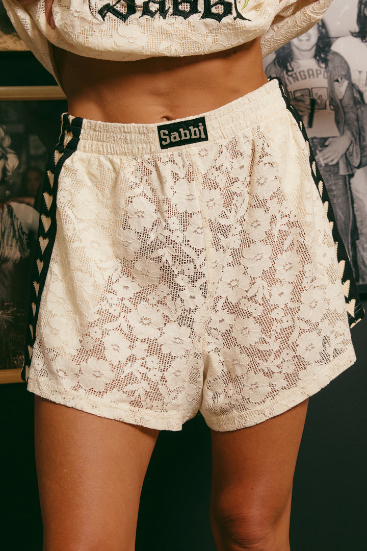 LACE BOXER SHORTS - CREAM