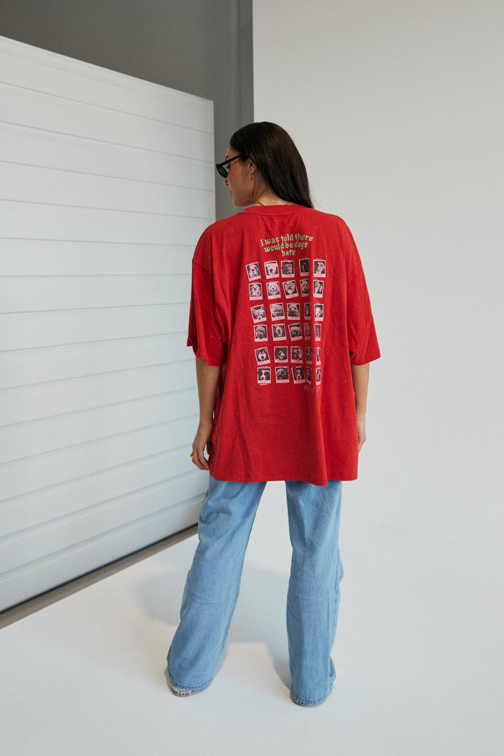 DOGS TEE - RED