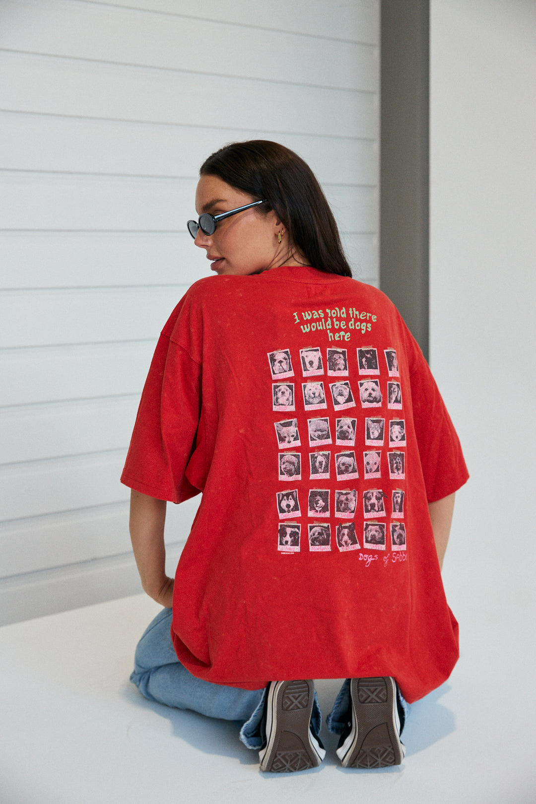 DOGS TEE - RED