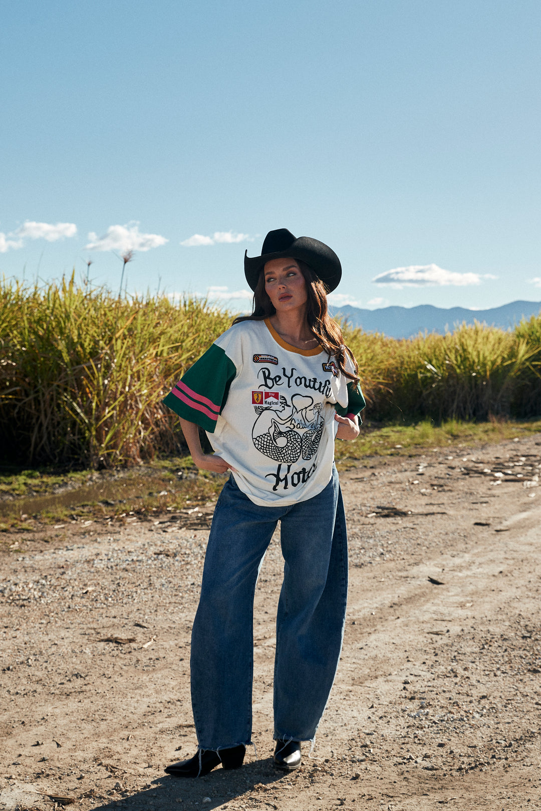 THE VERY OVERSIZED BEYOUTIFUL HOTEL TEE - MARSHMELLOW