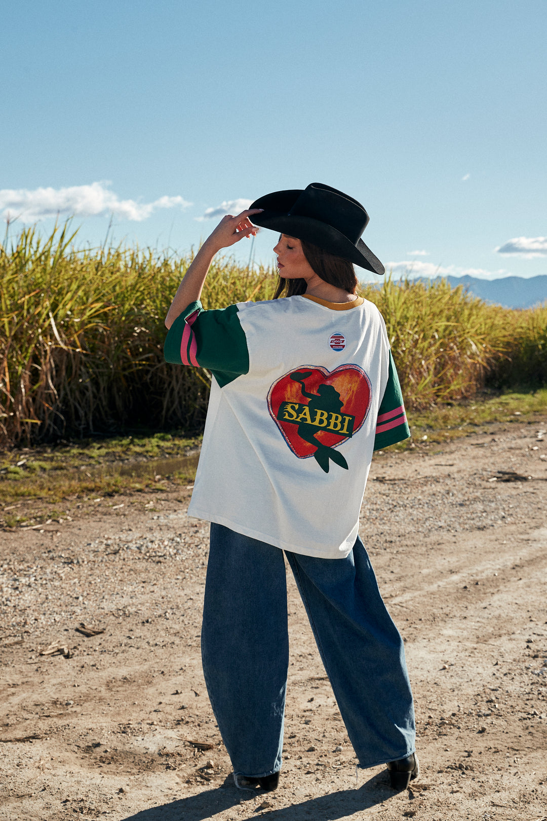 THE VERY OVERSIZED BEYOUTIFUL HOTEL TEE - MARSHMELLOW