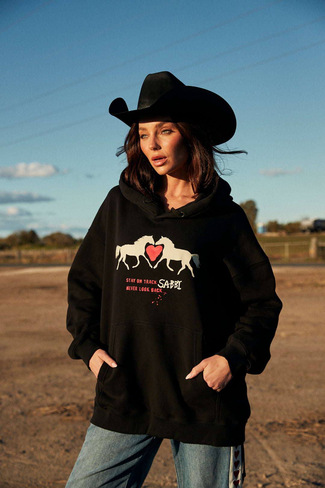 I LOVE COUNTRY MUSIC HOODIE - BLACK