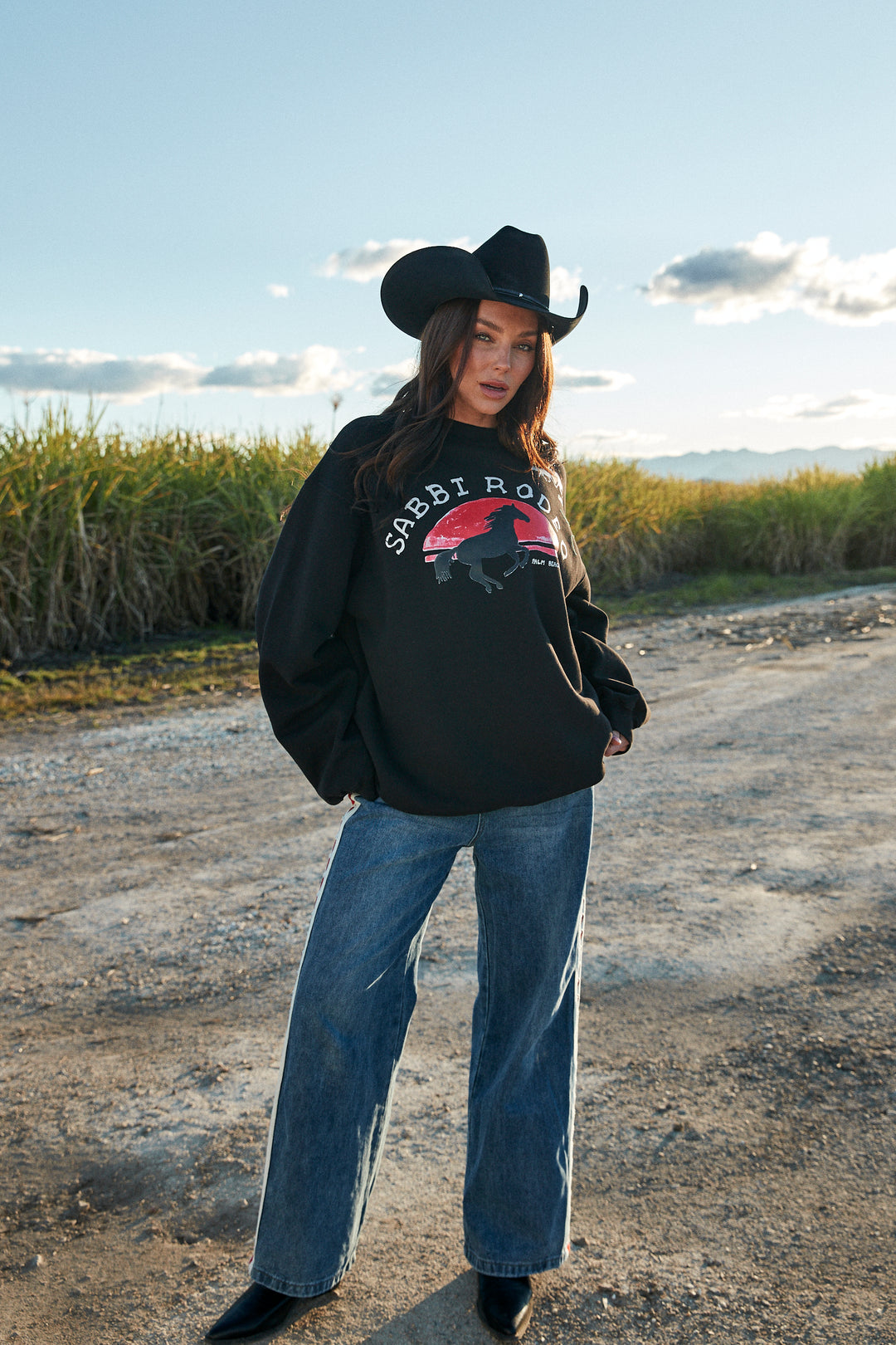 I LOVE COUNTRY MUSIC CREW - BLACK