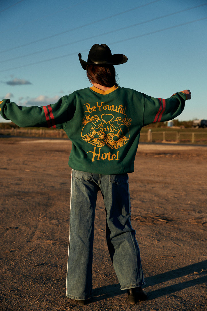 BE YOUTIFUL HOTEL V NECK DIEGO JUMPER - GREEN