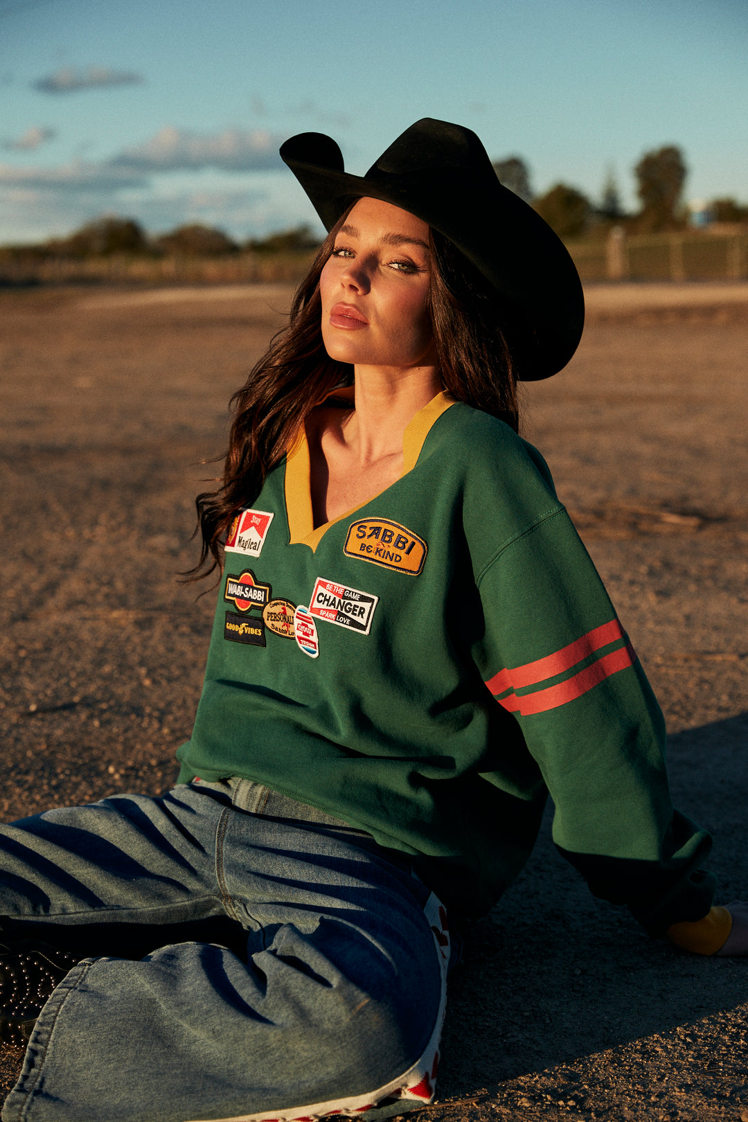 BE YOUTIFUL HOTEL V NECK DIEGO JUMPER - GREEN