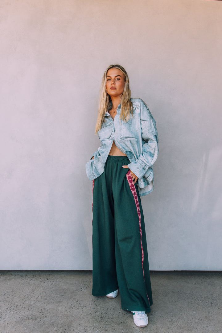 THE RAVING HEARTS PANTS - GREEN