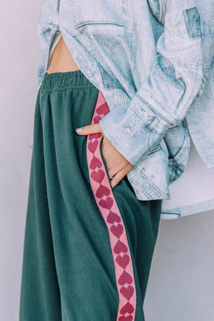 THE RAVING HEARTS PANTS - GREEN