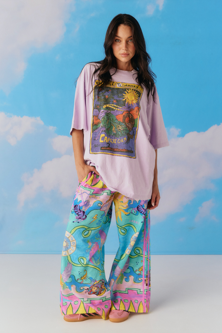 THE VERY OVERSIZED CAPRICORN TEE - LILAC