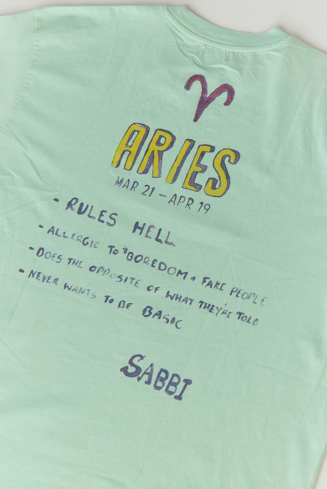 THE VERY OVERSIZED ARIES TEE - GREEN