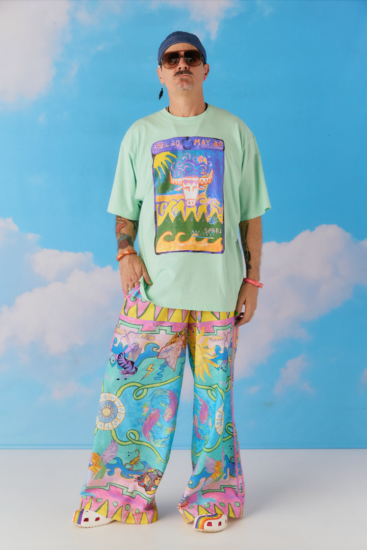 THE VERY OVERSIZED TAURUS TEE - GREEN