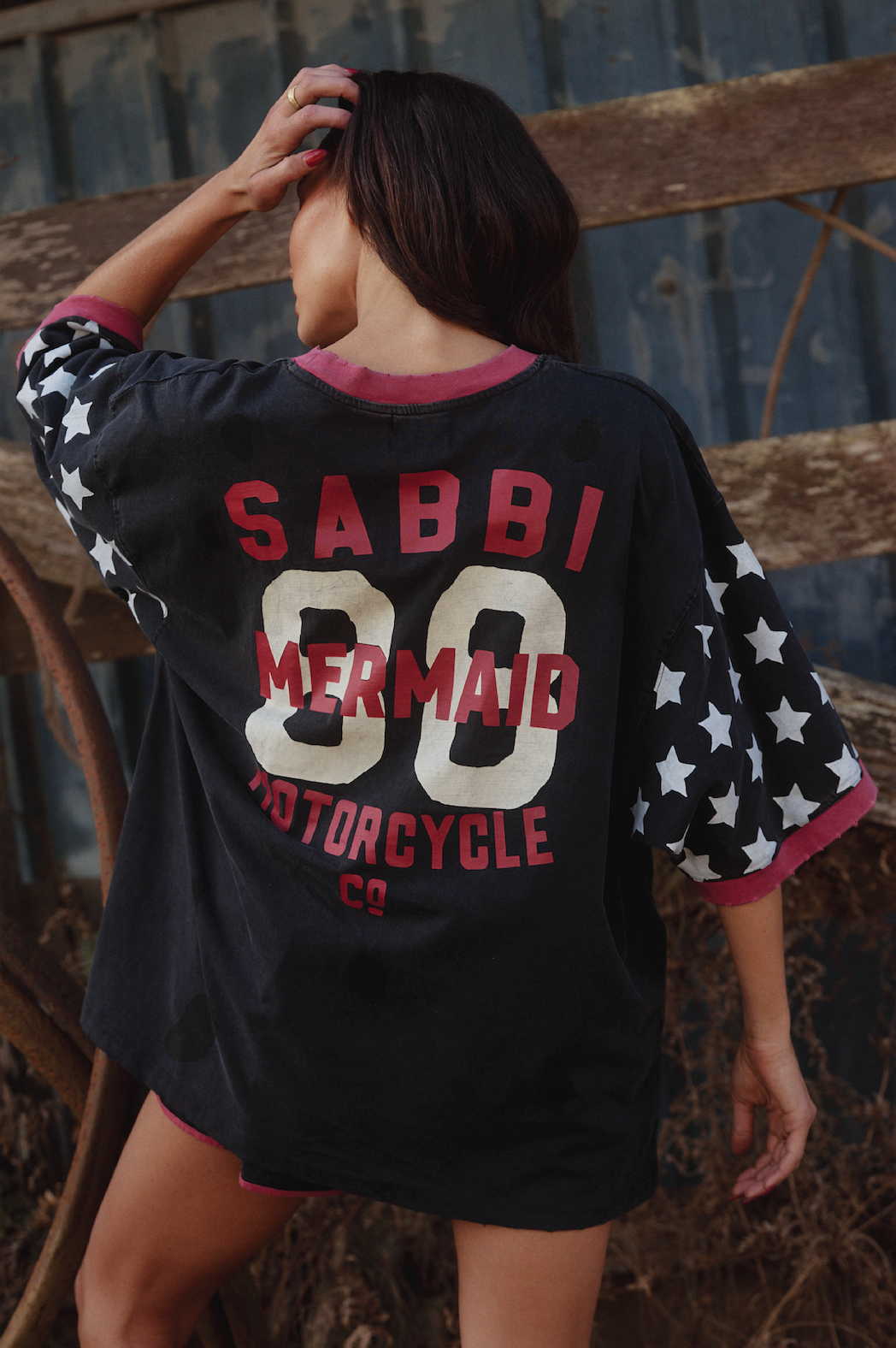 THE VERY OVERSIZED VINTAGE DREAM BIG BRENDA TEE- BLACK