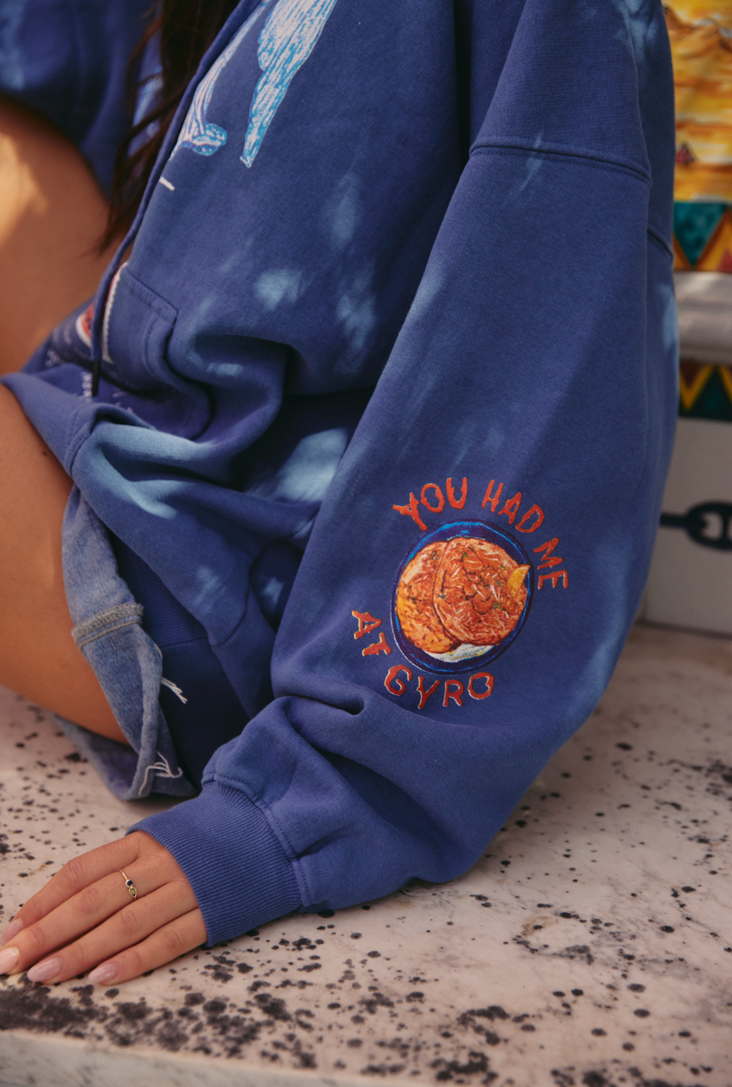 THE LOVE NOTES GREECE HOODIE - NAVY BLUE