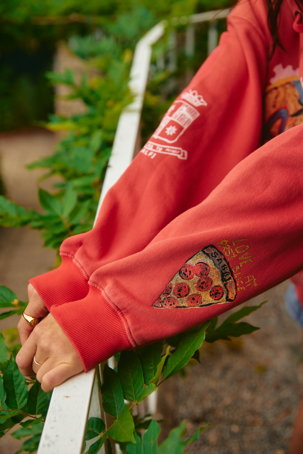 THE LOVE NOTES AMALFI HOODIE - RED
