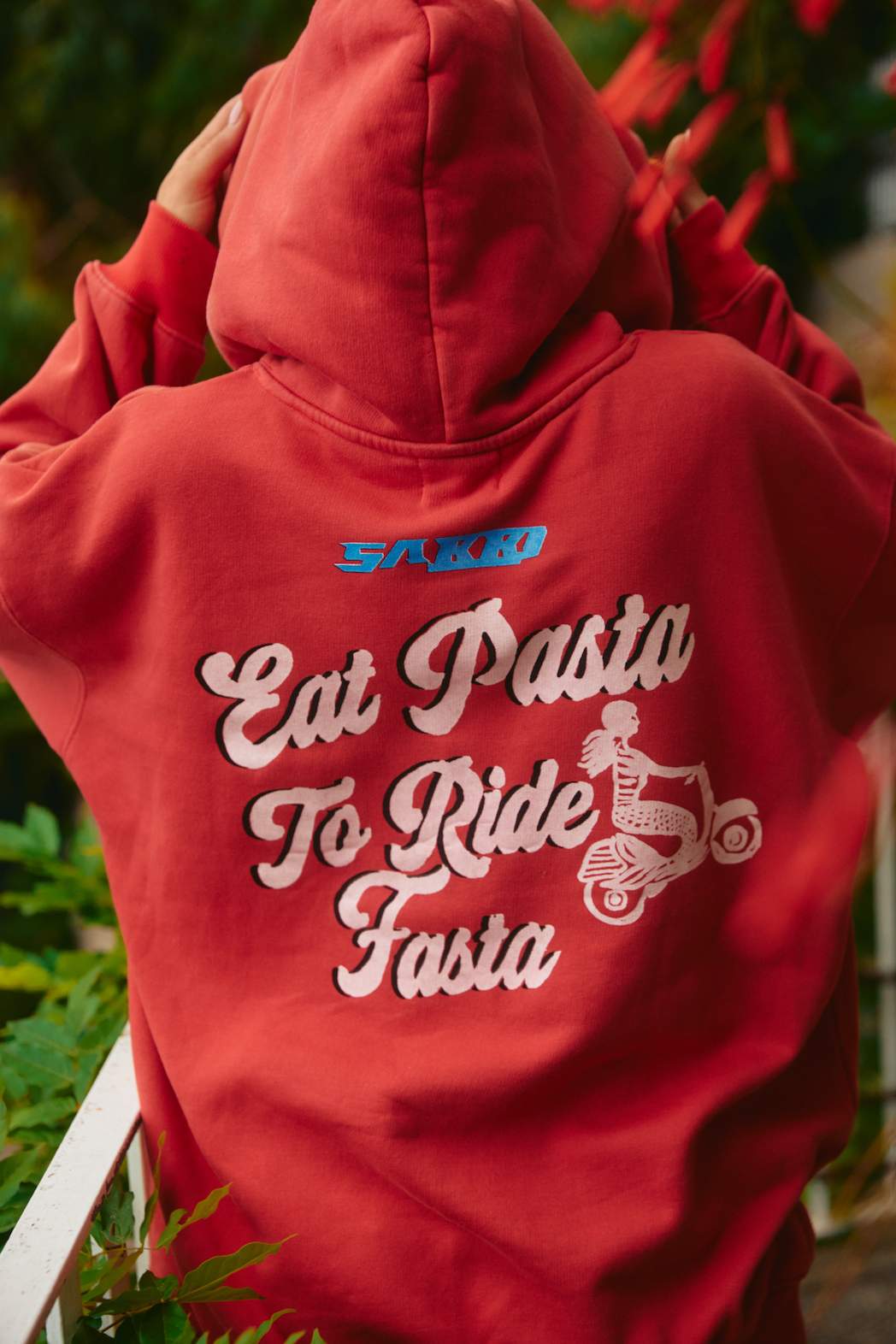 THE LOVE NOTES AMALFI HOODIE - RED