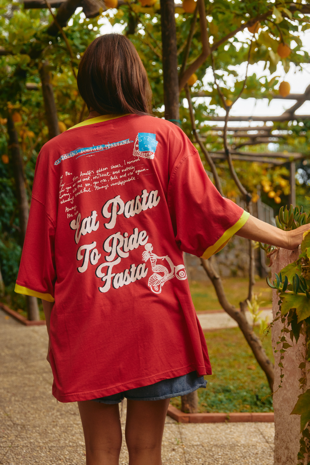 THE VERY OVERSIZED LOVE NOTES TEE - AMALFI - RED
