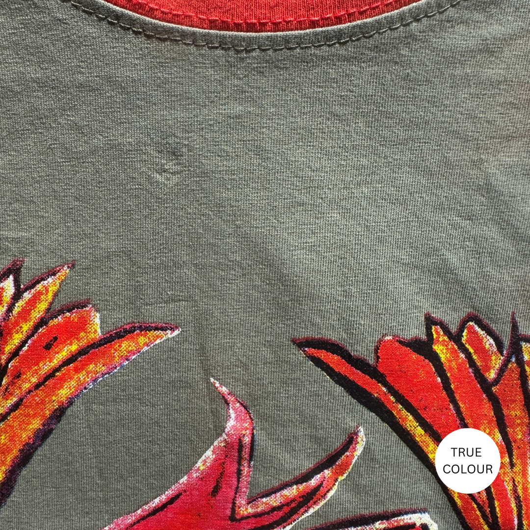 THE VERY OVERSIZED VINTAGE DREAM BIG BRENDA TEE- KHAKI