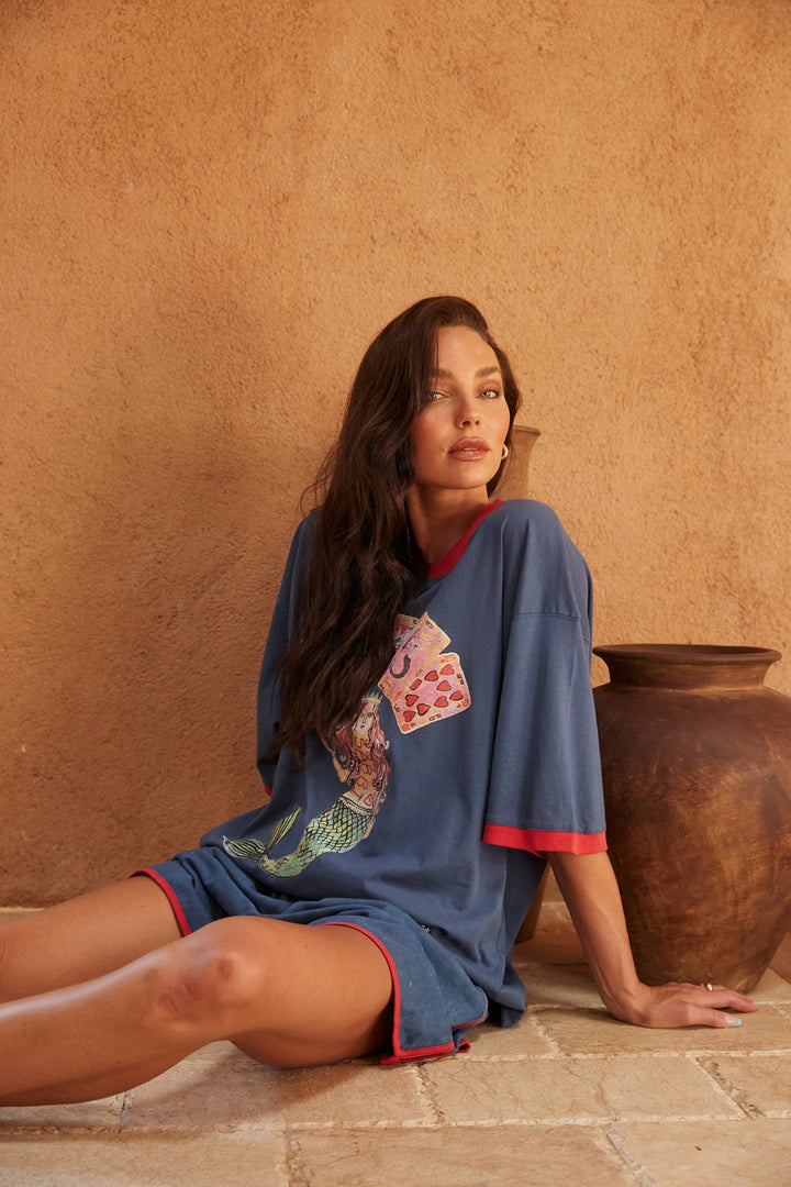 THE VERY OVERSIZED LUCKY MERMAID TEE - NAVY / RED