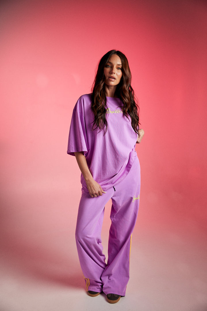 THE VERY OVERSIZED STANDOUT TEE - FLURO VIOLET