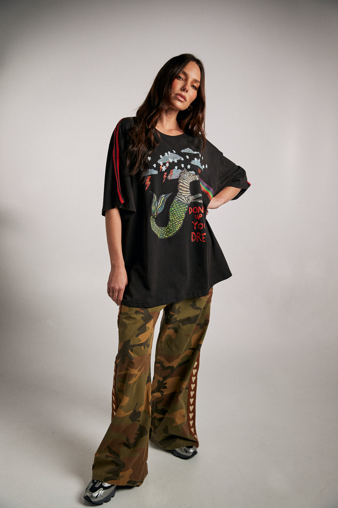 THE VERY OVERSIZED ZEBRA DREAMS TEE - BLACK