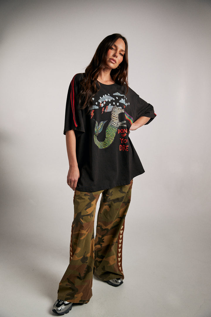 THE VERY OVERSIZED ZEBRA DREAMS TEE - BLACK