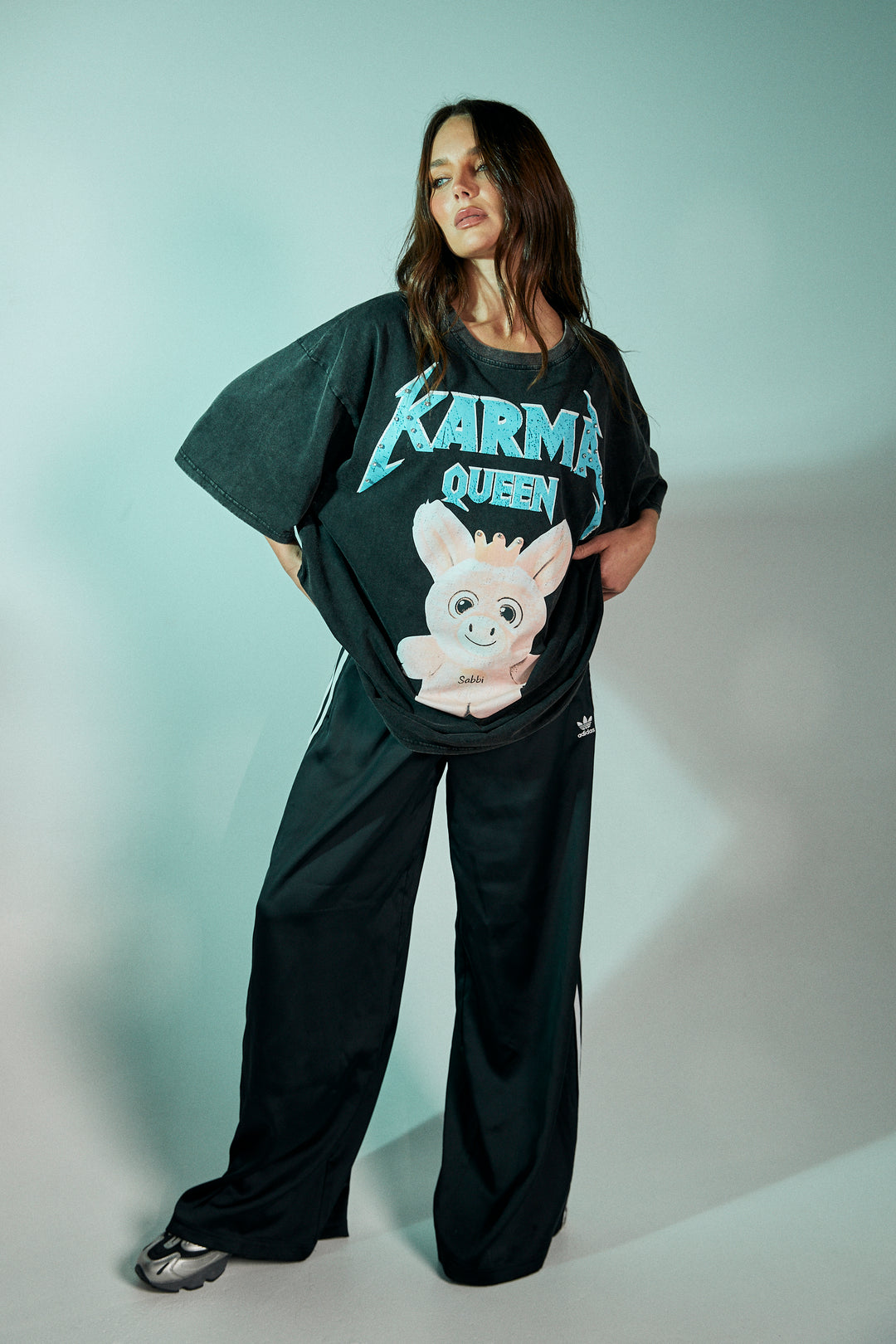 KARMA QUEEN TEE - BLACK ACID WASH