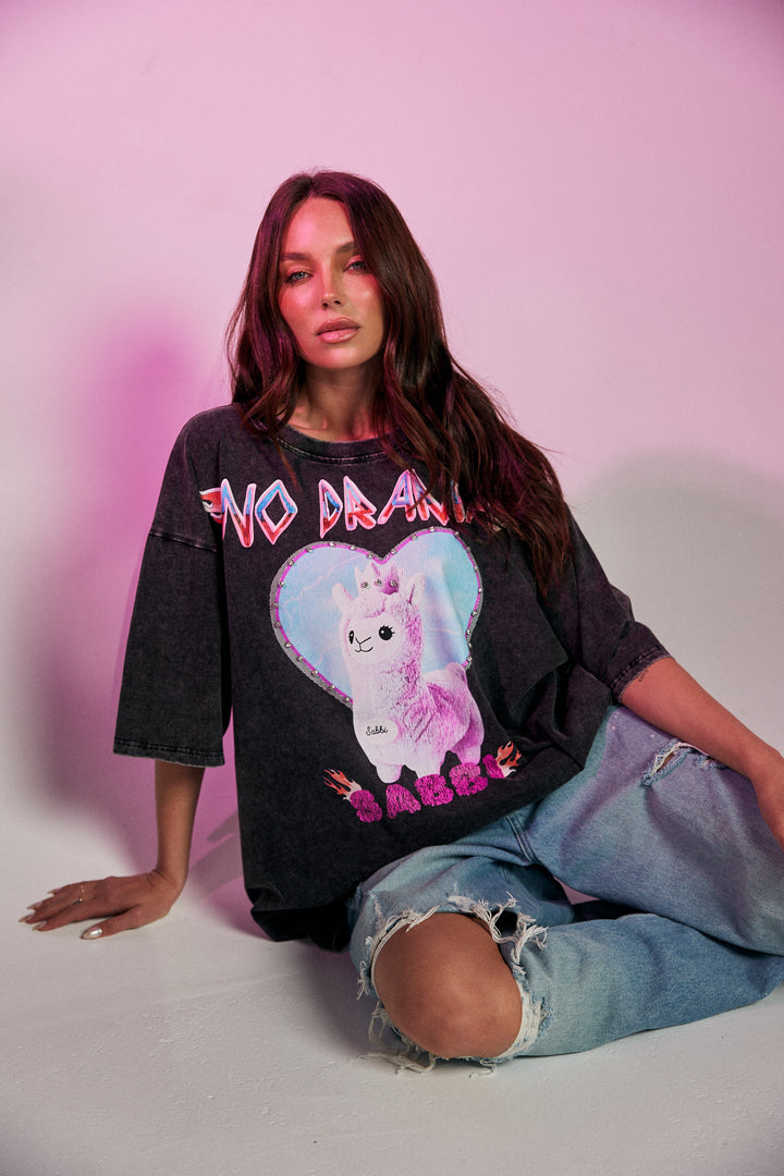 NO DRAMA LLAMA TEE - BLACK ACID WASH