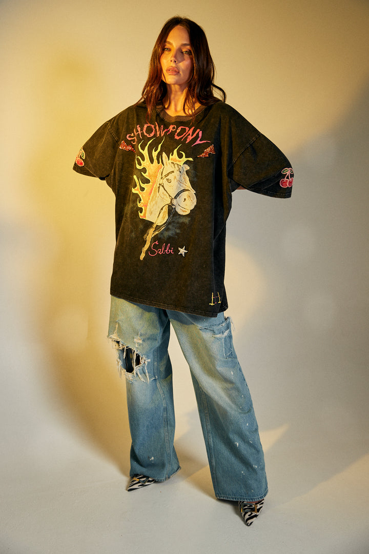 SHOWPONY TEE - BLACK ACID WASH