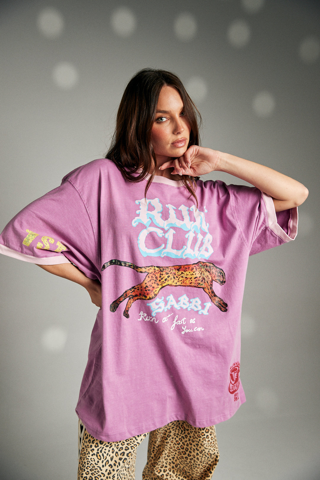 RUN CLUB TEE - PINK