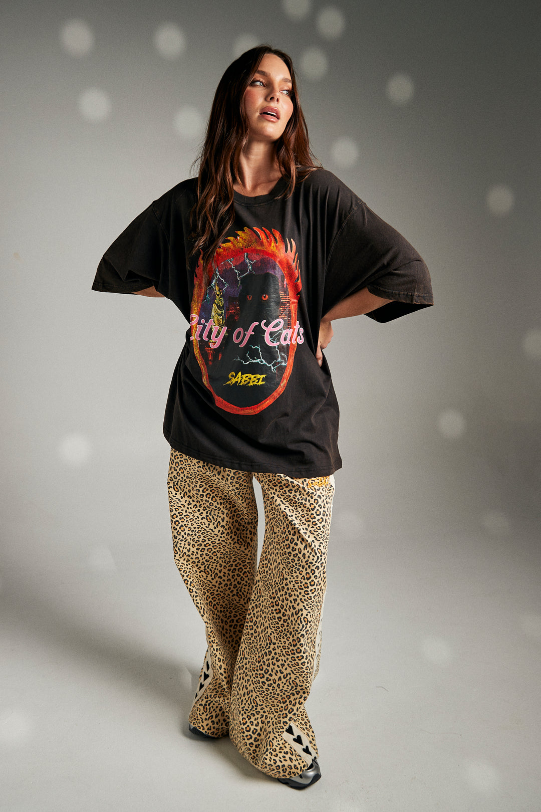 CATS TEE - BLACK