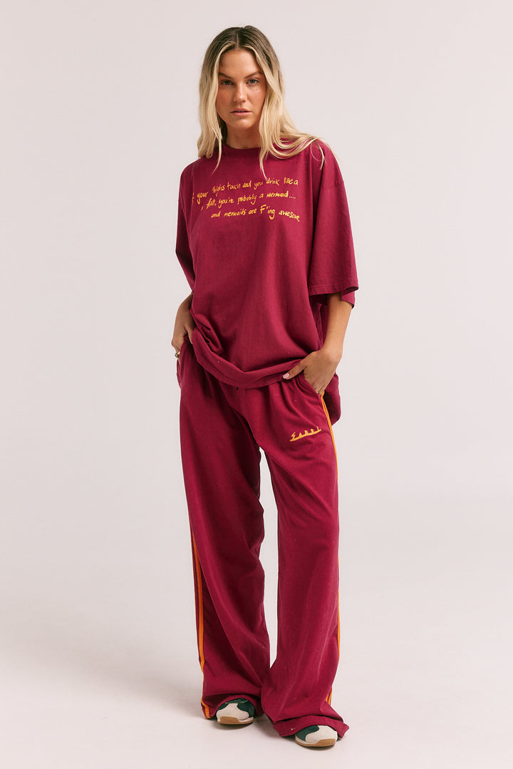 THE VERY OVERSIZED DRUNKEN MERMAID TEE - MAROON