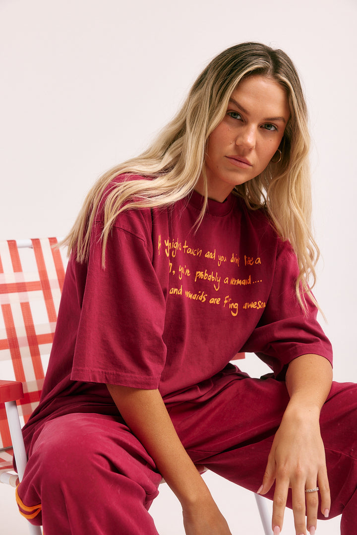 THE VERY OVERSIZED DRUNKEN MERMAID TEE - MAROON